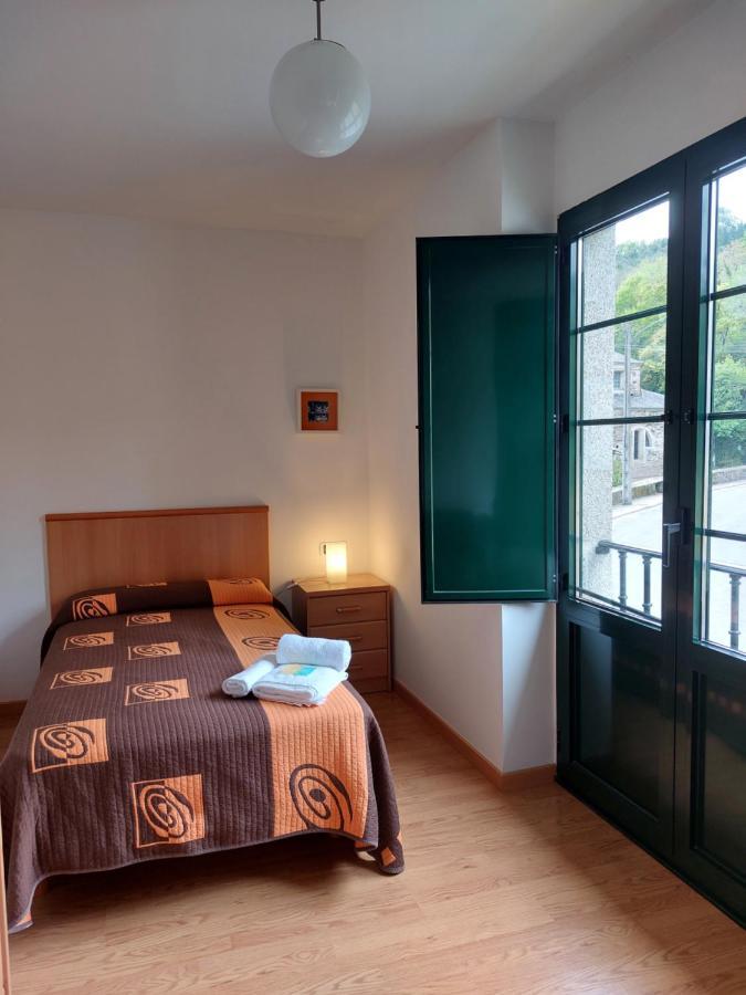 Hospederia Externa Del Monasterio Hotel Samos Exterior foto