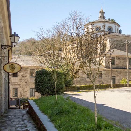 Hospederia Externa Del Monasterio Hotel Samos Exterior foto